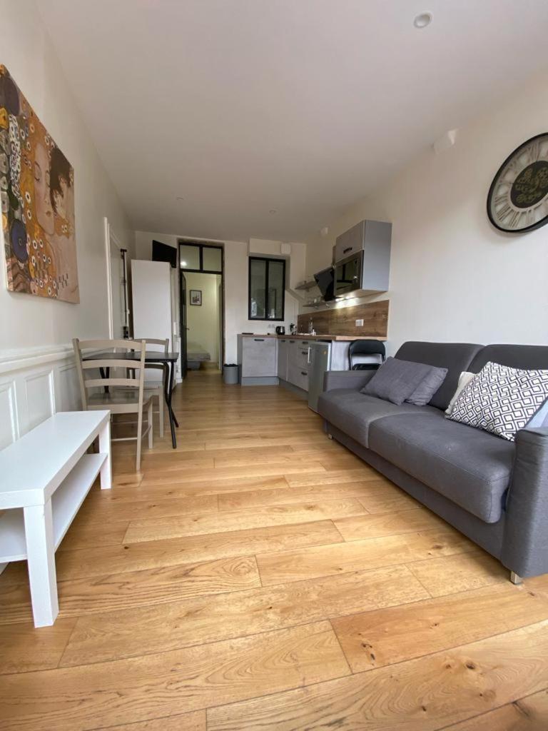 Lyon Standing Historic City Apartment Bagian luar foto