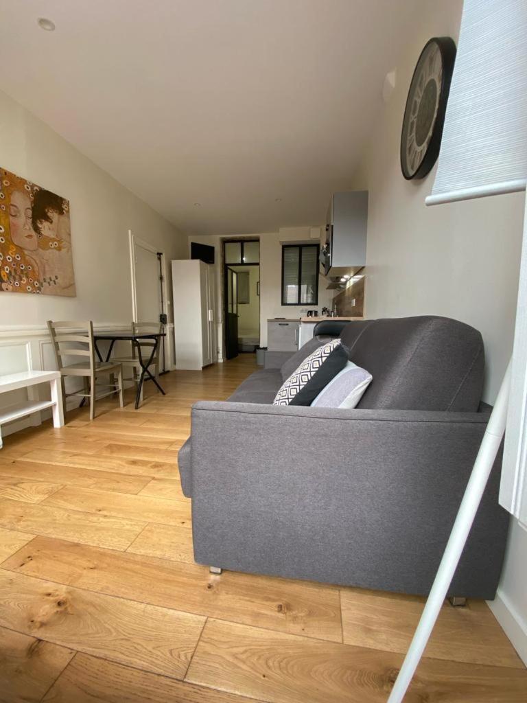 Lyon Standing Historic City Apartment Bagian luar foto