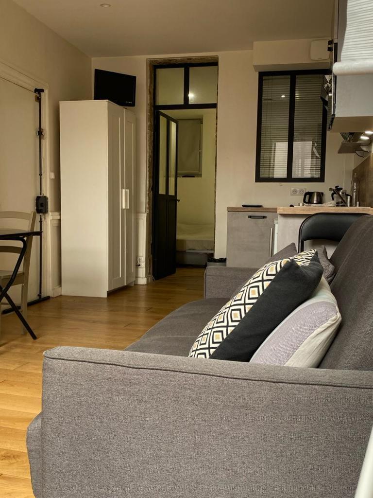 Lyon Standing Historic City Apartment Bagian luar foto